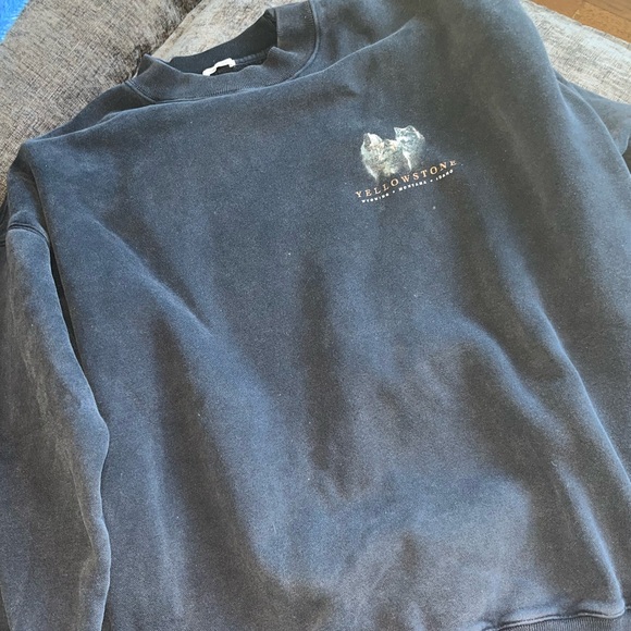 Abercrombie & Fitch Black Graphic Yellowstone Crewneck Sweatshirt RARE